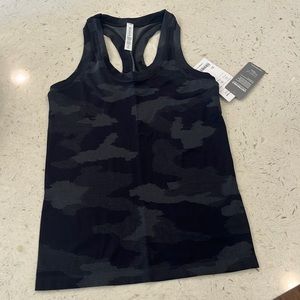 Athleta Momentum Camo Tank